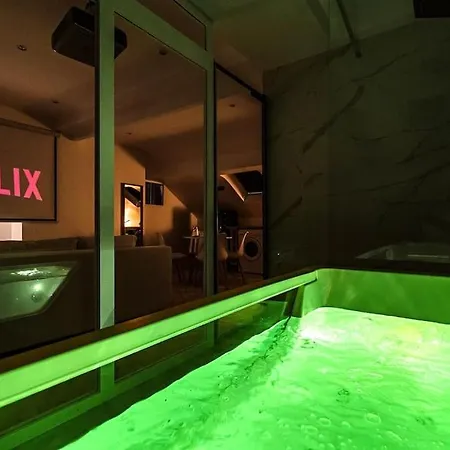 Apartment Balneo Hydromassage Et Retroprojecteur