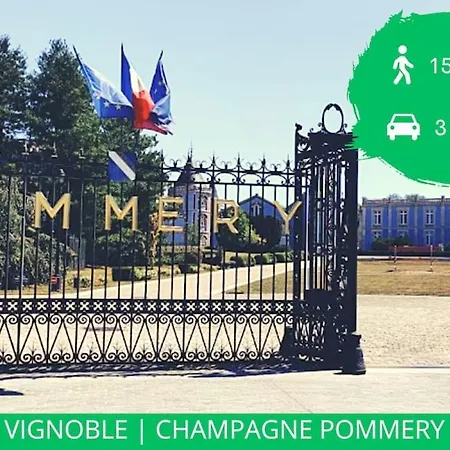 Balneo Hydromassage Et Retroprojecteur Apartman *