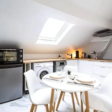 Balneo Hydromassage Et Retroprojecteur *